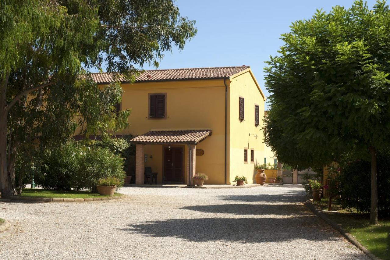 Agriturismo Le Pescine فادا المظهر الخارجي الصورة