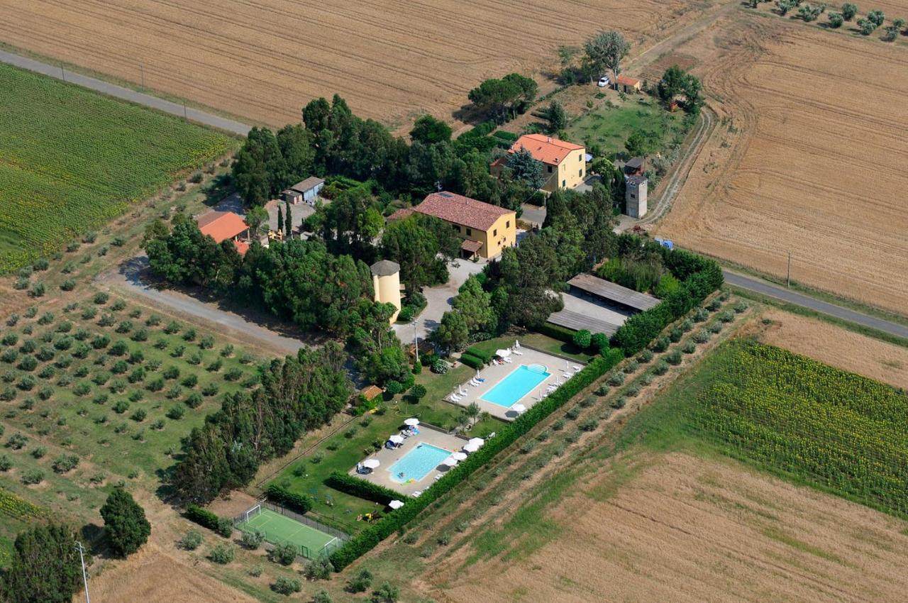 Agriturismo Le Pescine فادا المظهر الخارجي الصورة