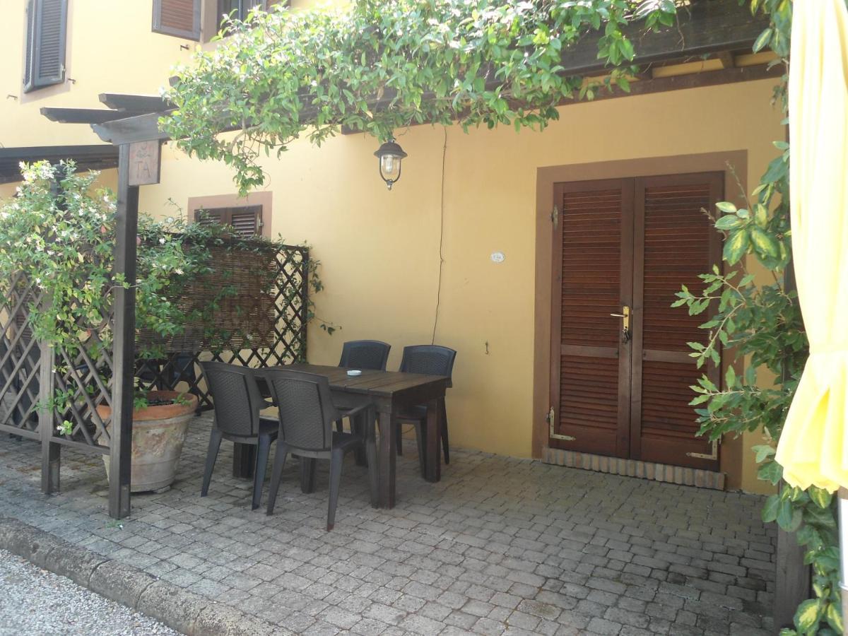 Agriturismo Le Pescine فادا المظهر الخارجي الصورة